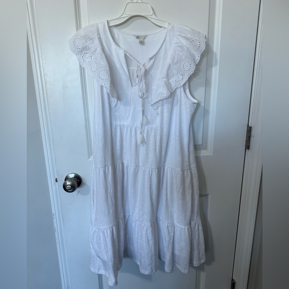 White Eyelet lined ruffle sleeve Tiered Dress NEW